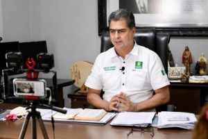 Read more about the article Prefeito admite risco de voltar atrasar salários após 18 anos