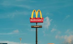 Read more about the article McDonald’s não vende mais sorvete no Brasil: Você percebeu?