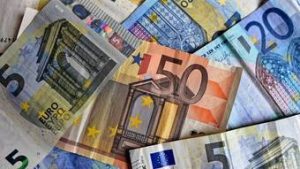 Read more about the article Croácia adota o euro como moeda oficial em 1º de janeiro