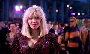 Read more about the article Courtney Love se diz fã do polêmico Drill: “é como se Joy Division fizesse Gangsta Rap”