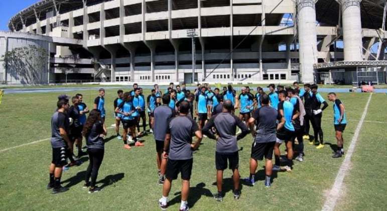 You are currently viewing Botafogo viaja para disputar a Copa São Paulo de Futebol Júnior