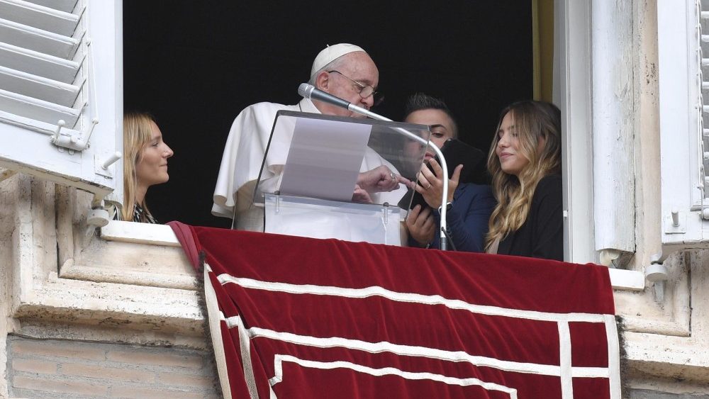 You are currently viewing Papa Francisco celebra 1º Angelus de 2023