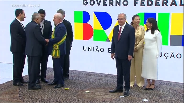 You are currently viewing Janja e Lu Alckmin não cumprimentam representante do Irã na posse de Lula