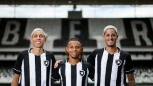 Read more about the article Botafogo acerta renovação de trio do time B para o Campeonato Carioca