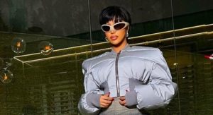 Read more about the article Cardi B fica indignada com a inflação dos alimentos: “Que porr* está acontecendo?”