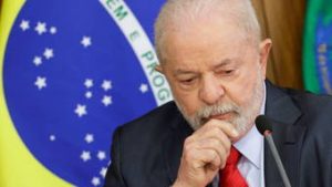 Read more about the article Promessa de Lula, isenção do Imposto de Renda para quem ganha até R$ 5 mil pode não sair