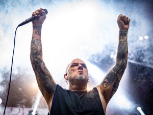 Read more about the article Festivais alemães cancelam shows do Pantera após mobilização sobre episódios racistas de Phil Anselmo