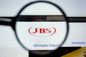 Read more about the article JBS abre nova fábrica e disponibiliza 900 novos empregos no Brasil