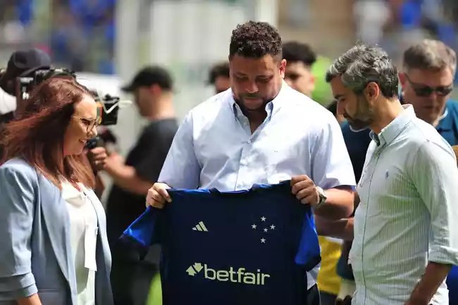 You are currently viewing Terceiro maior patrocínio master do país, Cruzeiro empata com Athletic