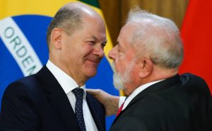 Read more about the article Chanceler diz que meta de Lula de concluir acordo Mercosul-União Europeia até junho é ambiciosa 