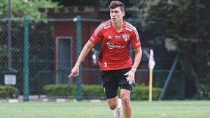 Read more about the article São Paulo tenta prorrogação de contrato com Ferraresi