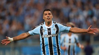 You are currently viewing ‘Suárezmania’: uruguaio faz Grêmio bombar redes sociais e levar milhares para o estádio