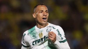 Read more about the article Breno Lopes é o único jogador do Palmeiras que disputou todos os jogos de 2023