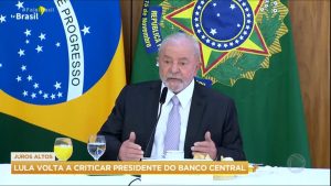 Read more about the article Lula volta a criticar presidente do BC