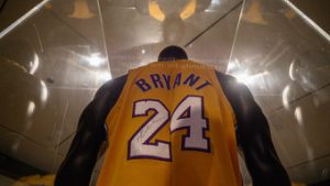 Read more about the article Veja detalhes da camisa de Kobe Bryant que foi leiloada por R$ 31 milhões