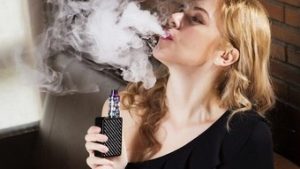 Read more about the article Conheça 7 danos à saúde causados pelo consumo de cigarros eletrônicos<br>