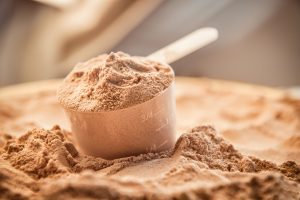 Read more about the article Whey Protein: benefícios do consumo vão além do ganho muscular