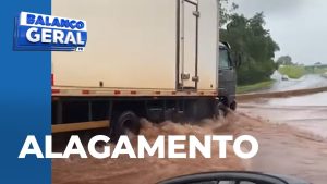 Read more about the article Trechos da BR-467 ficam bastante alagados em dias de chuva