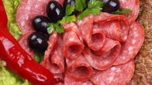 Read more about the article Teste aponta a presença de contaminantes em amostras de salame vendidas em São Paulo