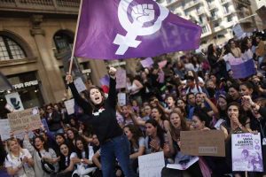 Read more about the article Espanha autoriza mudança de gênero e aborto a partir dos 16 anos