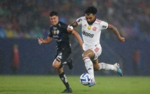 Read more about the article “No próximo eu faço”: Gabigol faz promessa após desperdiçar grande chance em Flamengo x Del Valle