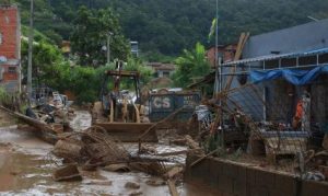 Read more about the article Liminar garante saída de moradores de zonas de risco em Caraguatatuba