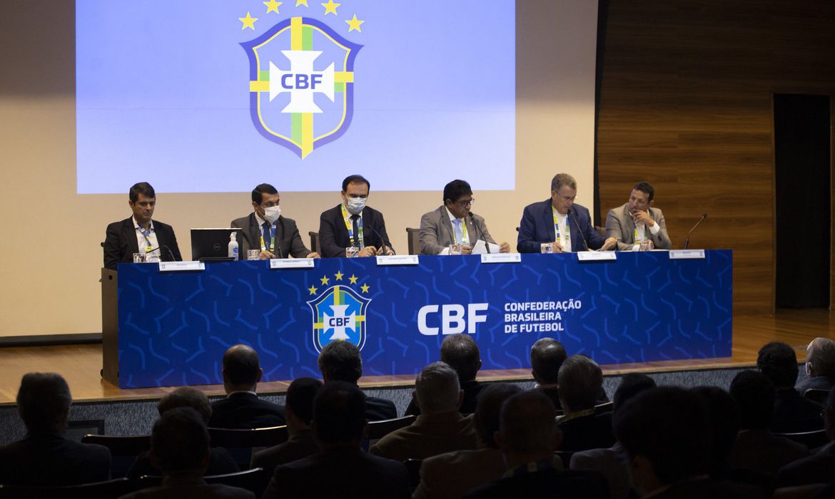 You are currently viewing CBF age na surdina para tirar grana do São Paulo e direção fica furiosa