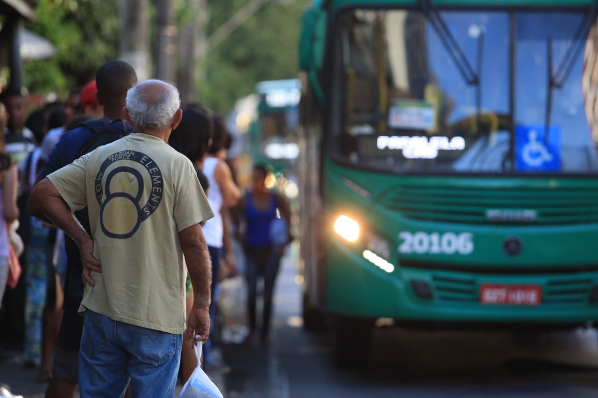 You are currently viewing Idosos não terão mais gratuidade em transportes?