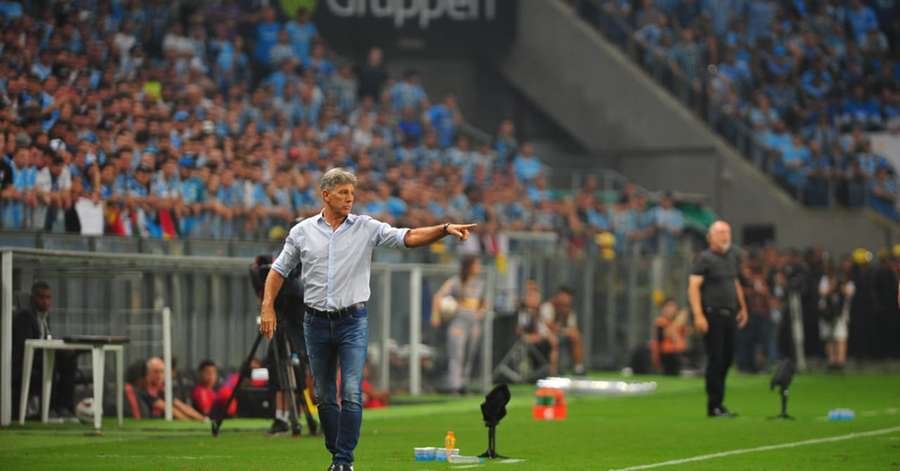 You are currently viewing Grêmio: Renato celebra vitória em “campeonato à parte” no Gre-Nal 438