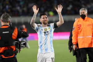 Read more about the article Argentino Messi é eleito o melhor do mundo pela 7ª vez