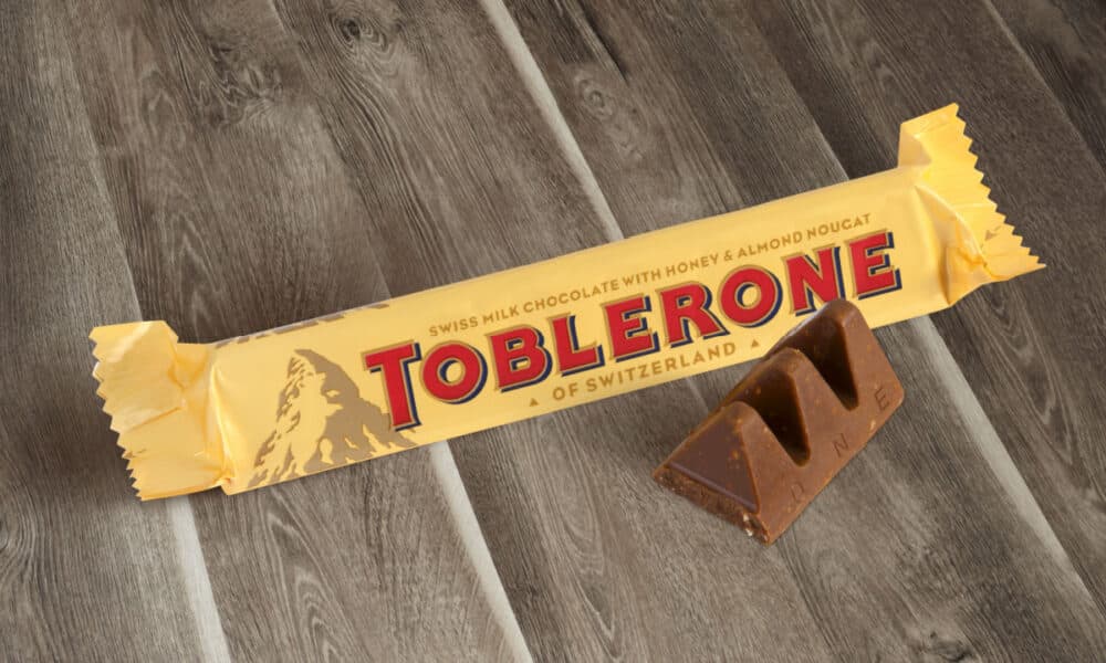 Read more about the article Toblerone confunde consumidores com mudança de embalagem inesperada